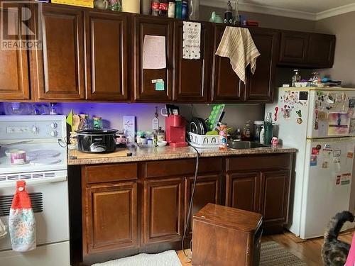 60 Cashin Avenue, St. John'S, NL - Indoor Photo Showing Kitchen