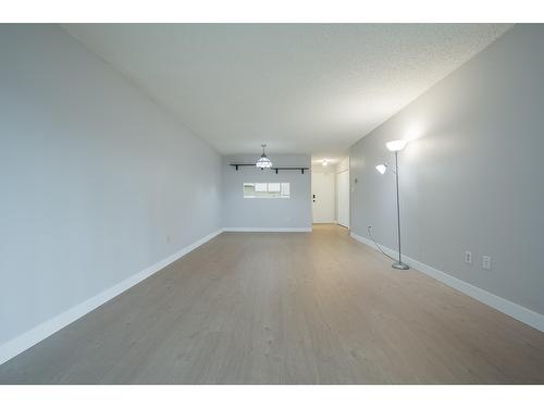 108 9632 120A Street, Surrey, BC - Indoor Photo Showing Other Room