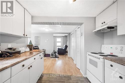 448 Telegraph Street, Alfred And Plantagenet, ON - Indoor Photo Showing Kitchen