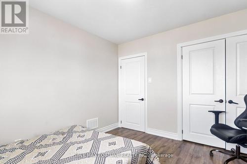 38 Collier Road N, Thorold, ON - Indoor Photo Showing Bedroom