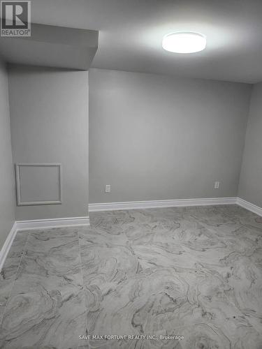 38 Collier Road N, Thorold, ON - Indoor Photo Showing Other Room