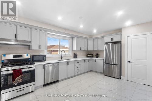 38 Collier Road N, Thorold, ON - Indoor Photo Showing Kitchen