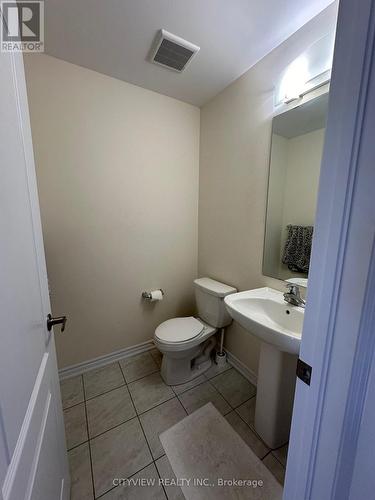 280 Explorer Way, Thorold, ON - Indoor Photo Showing Bathroom