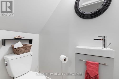 124 Muriel Street, Shelburne, ON - Indoor Photo Showing Bathroom