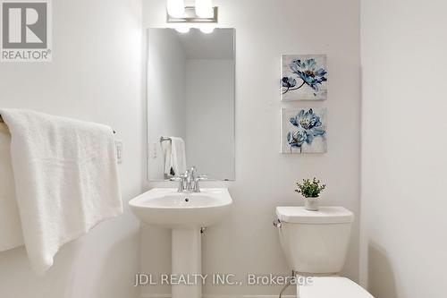 1407 William Halton Parkway, Oakville, ON - Indoor Photo Showing Bathroom