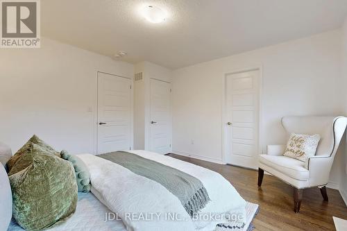 1407 William Halton Parkway, Oakville, ON - Indoor Photo Showing Bedroom