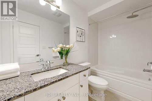 1407 William Halton Parkway, Oakville, ON - Indoor Photo Showing Bathroom