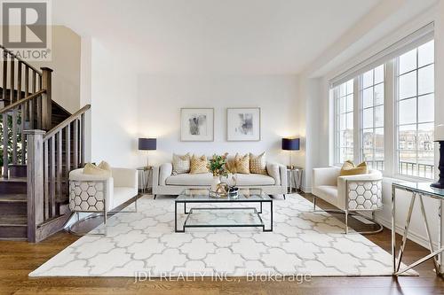 1407 William Halton Parkway, Oakville, ON - Indoor Photo Showing Living Room