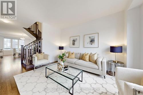 1407 William Halton Parkway, Oakville, ON - Indoor Photo Showing Living Room