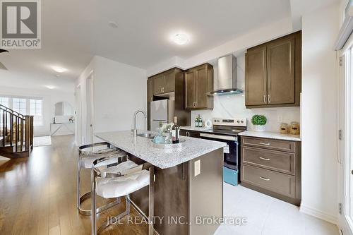 1407 William Halton Parkway, Oakville, ON - Indoor Photo Showing Kitchen