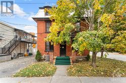 114 BARRETTE STREET  Vanier And Kingsview Park (3402 - Vanier), ON K1L 8A1