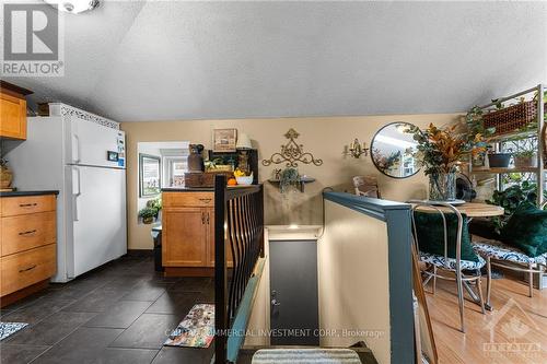 114 Barrette Street, Ottawa, ON - Indoor Photo Showing Kitchen