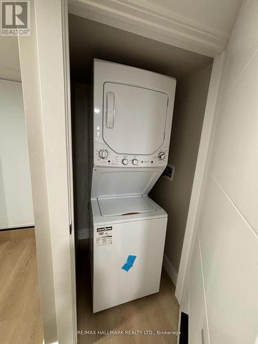 76 Annette Street, Toronto, ON - Indoor Photo Showing Laundry Room