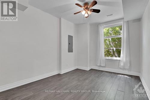 501 Lyon Street, Ottawa, ON - Indoor Photo Showing Other Room