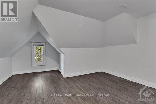 501 Lyon Street, Ottawa, ON - Indoor Photo Showing Other Room