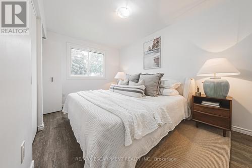 75 Graystone Drive, Hamilton, ON - Indoor Photo Showing Bedroom