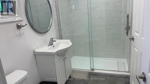 90 Margery Road, Welland (773 - Lincoln/Crowland), ON - Indoor Photo Showing Bathroom