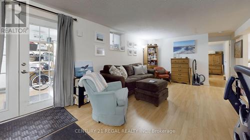 3390 Highway 2, Clarington, ON - Indoor Photo Showing Other Room