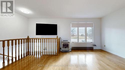 3390 Highway 2, Clarington, ON - Indoor Photo Showing Other Room