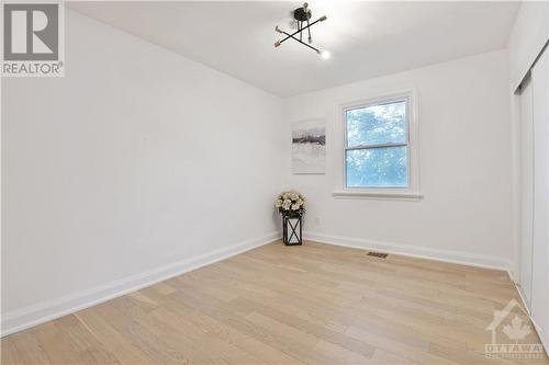 391 Greenwood Avenue, Ottawa, ON - Indoor Photo Showing Other Room