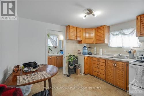 252 Emond Street, Ottawa, ON - Indoor Photo Showing Kitchen