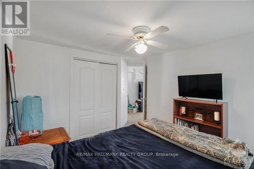 252 Emond Street, Ottawa, ON - Indoor Photo Showing Bedroom