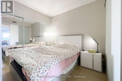 615 - 85 Wood Street, Toronto, ON - Indoor Photo Showing Bedroom