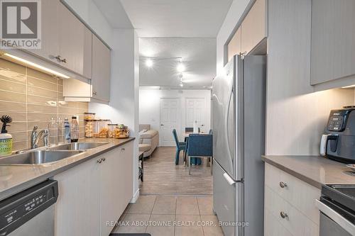 508 - 25 Lower Simcoe Street, Toronto, ON - Indoor Photo Showing Kitchen With Double Sink