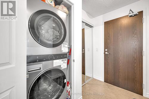 508 - 25 Lower Simcoe Street, Toronto, ON - Indoor Photo Showing Laundry Room