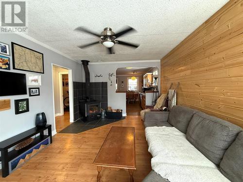 2365 Dewolfe Avenue, Kimberley, BC - Indoor Photo Showing Living Room With Fireplace