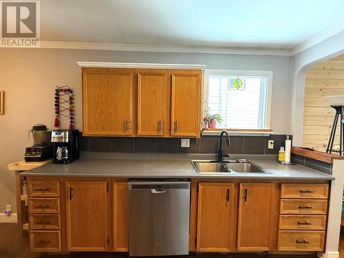 2365 Dewolfe Avenue, Kimberley, BC - Indoor Photo Showing Kitchen With Double Sink