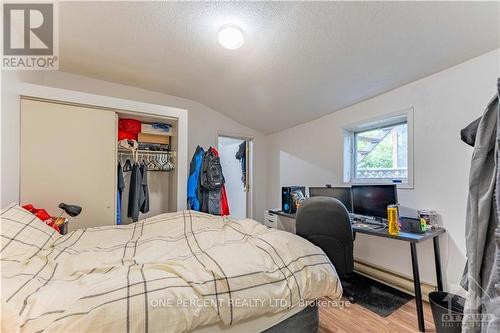 103-105 Florence Street, Ottawa, ON - Indoor Photo Showing Bedroom