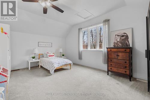 1254 Leslie Drive, Innisfil (Alcona), ON - Indoor Photo Showing Bedroom