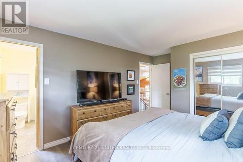 231 Front Street W, Kawartha Lakes (Bobcaygeon), ON - Indoor Photo Showing Bedroom