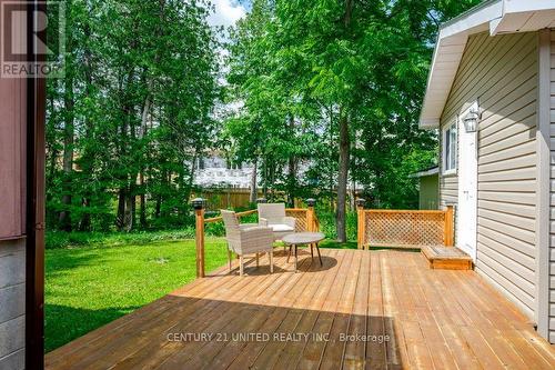 231 Front Street W, Kawartha Lakes (Bobcaygeon), ON - Outdoor With Deck Patio Veranda