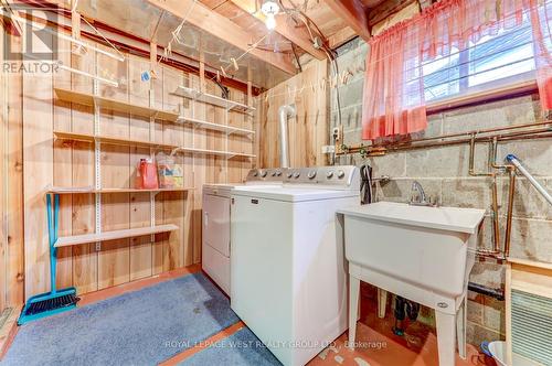 41 Squires Avenue, Toronto, ON - Indoor Photo Showing Laundry Room