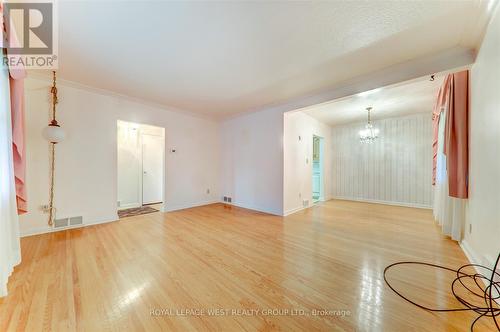 41 Squires Avenue, Toronto, ON - Indoor Photo Showing Other Room