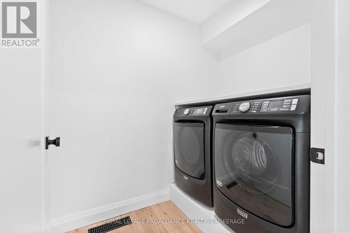 17 Riverside Drive, Kingston (Kingston East (Incl Cfb Kingston)), ON - Indoor Photo Showing Laundry Room