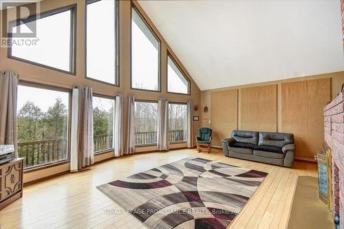 884 Centre Line Road, Marmora And Lake, ON - Indoor Photo Showing Other Room