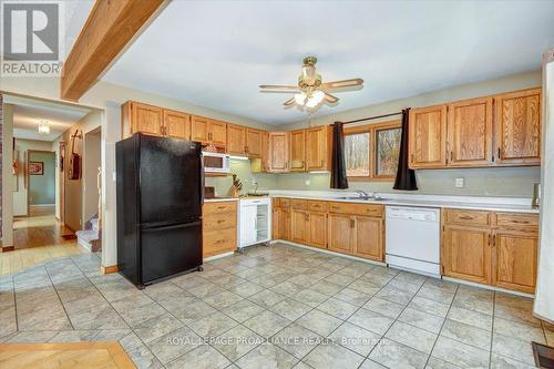 884 Centre Line Road, Marmora And Lake, ON - Indoor Photo Showing Kitchen With Double Sink