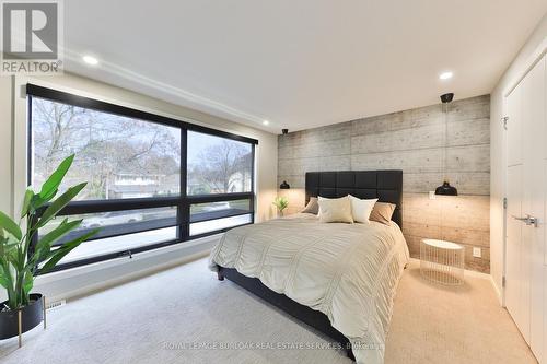 370 Goodram Drive, Burlington, ON - Indoor Photo Showing Bedroom