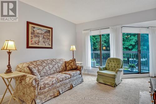 107 - 40 Auburn Street, Peterborough (Ashburnham), ON - Indoor Photo Showing Living Room