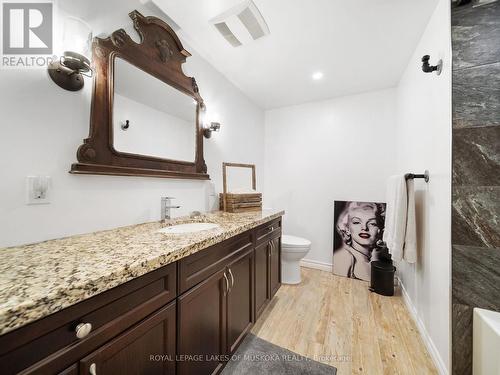 1859 Warminster Side Road, Oro-Medonte, ON - Indoor Photo Showing Bathroom