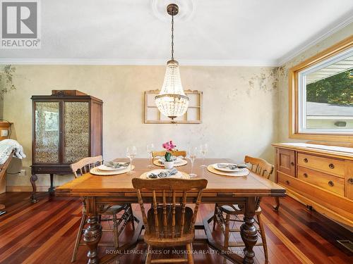 1859 Warminster Side Road, Oro-Medonte, ON - Indoor Photo Showing Dining Room