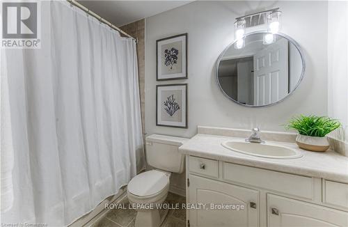 2 - 410 Craigleith Drive, Waterloo, ON - Indoor Photo Showing Bathroom