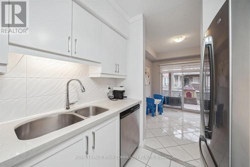 36 - 735 New Westminster Drive, Vaughan, ON - Indoor Photo Showing Kitchen With Double Sink