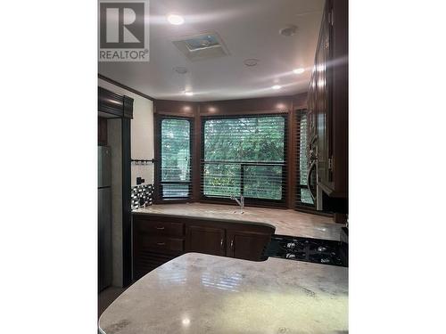 247 Tomahawk Avenue, West Vancouver, BC - Indoor Photo Showing Kitchen With Double Sink