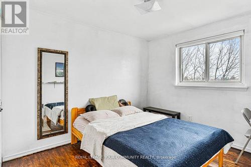 336 Fleetwood Crescent, Brampton, ON - Indoor Photo Showing Bedroom