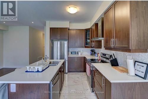 14 Ellis Avenue, Haldimand, ON - Indoor Photo Showing Kitchen With Double Sink