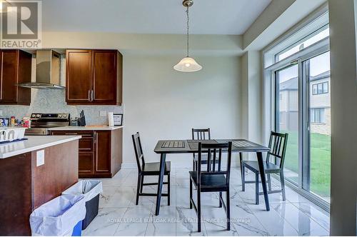 14 Ellis Avenue, Haldimand, ON - Indoor Photo Showing Kitchen